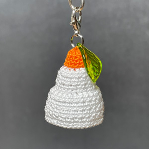 鏡餅風チャーム葉っぱ付